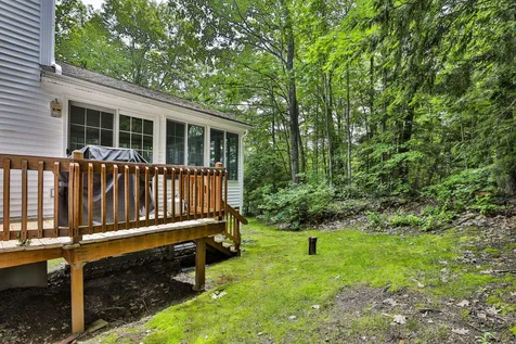 27 Massabesic Drive Auburn NH 03032