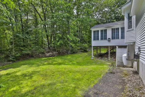27 Massabesic Drive Auburn NH 03032