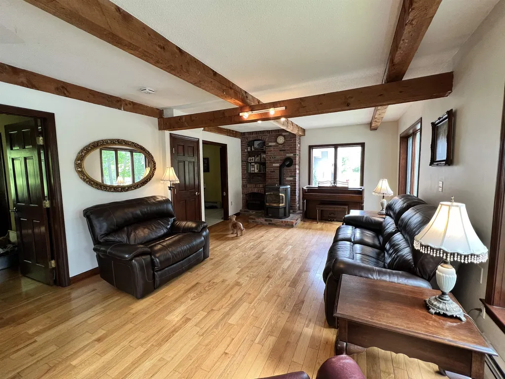 243 White River Lane Pomfret VT 05053