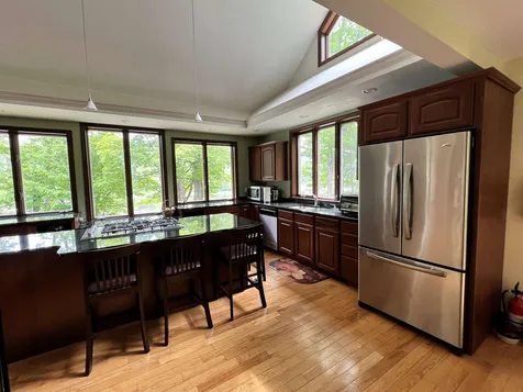 243 White River Lane Pomfret VT 05053