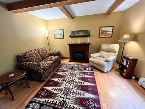 243 White River Lane Pomfret VT 05053
