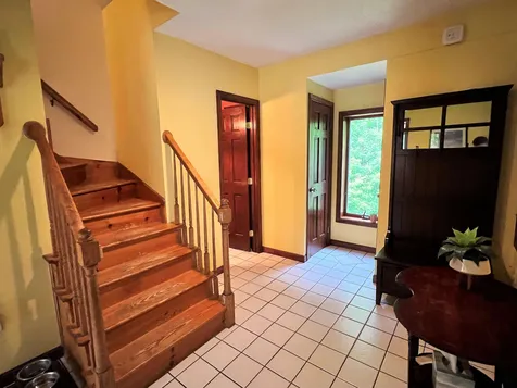 243 White River Lane Pomfret VT 05053