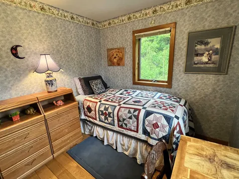 243 White River Lane Pomfret VT 05053