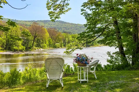 243 White River Lane Pomfret VT 05053