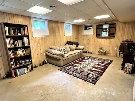 243 White River Lane Pomfret VT 05053
