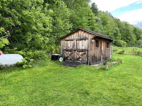 243 White River Lane Pomfret VT 05053