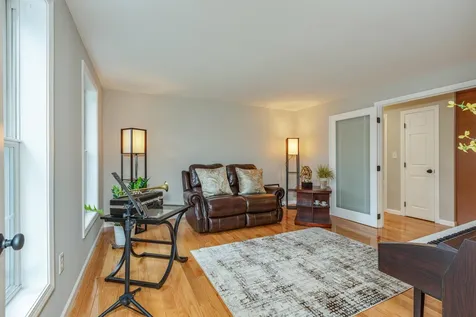 52 Laurelcrest Drive Brookline NH 03033