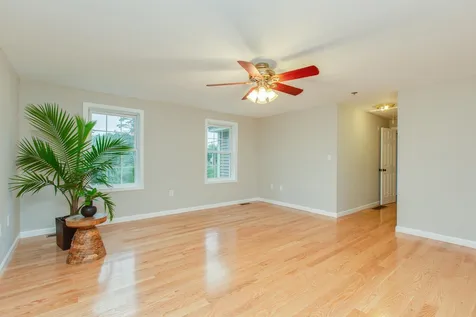 52 Laurelcrest Drive Brookline NH 03033