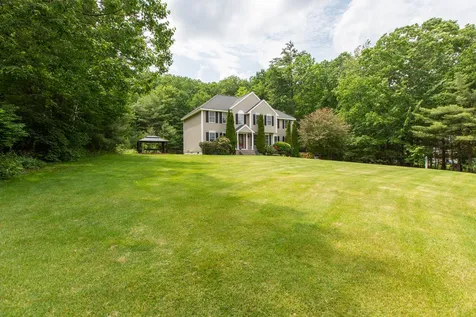 52 Laurelcrest Drive Brookline NH 03033
