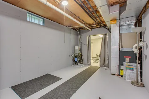 52 Laurelcrest Drive Brookline NH 03033
