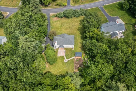 52 Laurelcrest Drive Brookline NH 03033