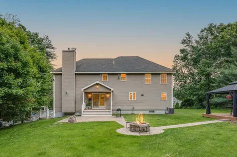 52 Laurelcrest Drive Brookline NH 03033