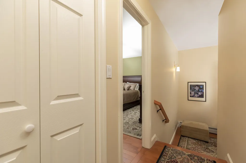 45 Wintercroft Circle Grantham NH 03753