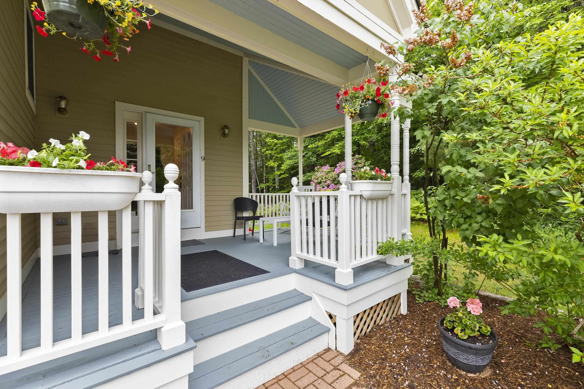 45 Wintercroft Circle Grantham NH 03753