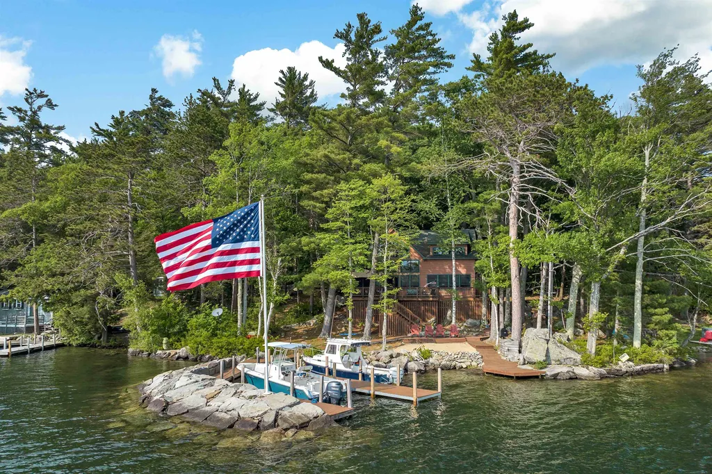 70 Sleepers Island Alton NH 03810