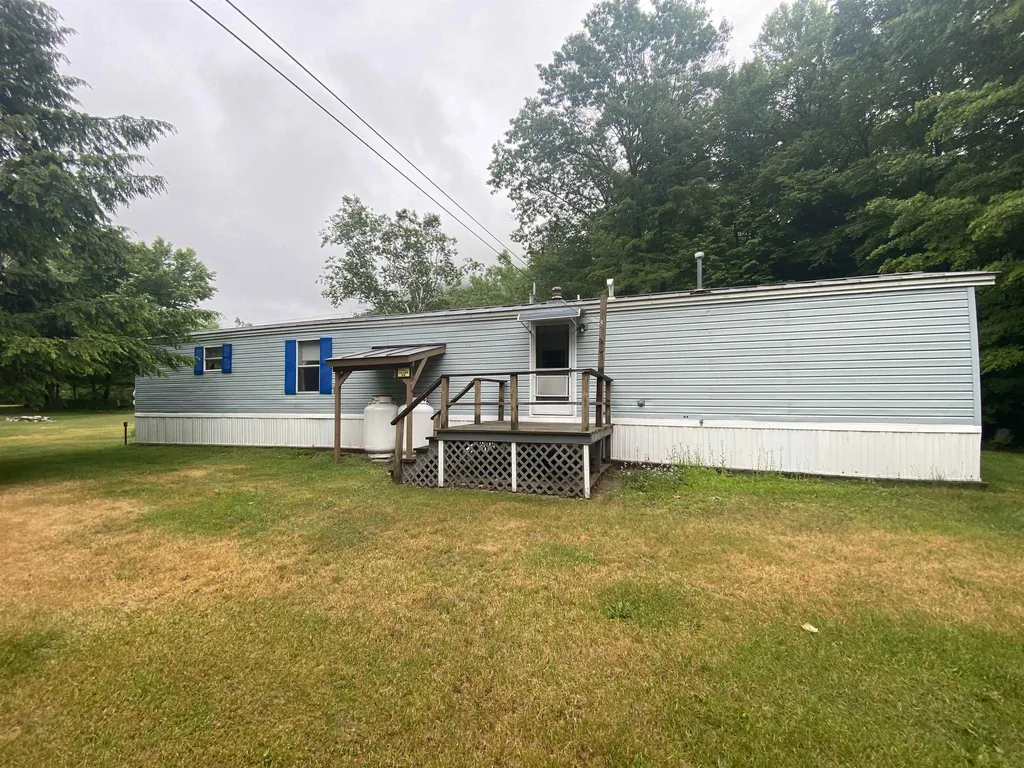 180 Clarenbury Lane Clarendon VT 05759