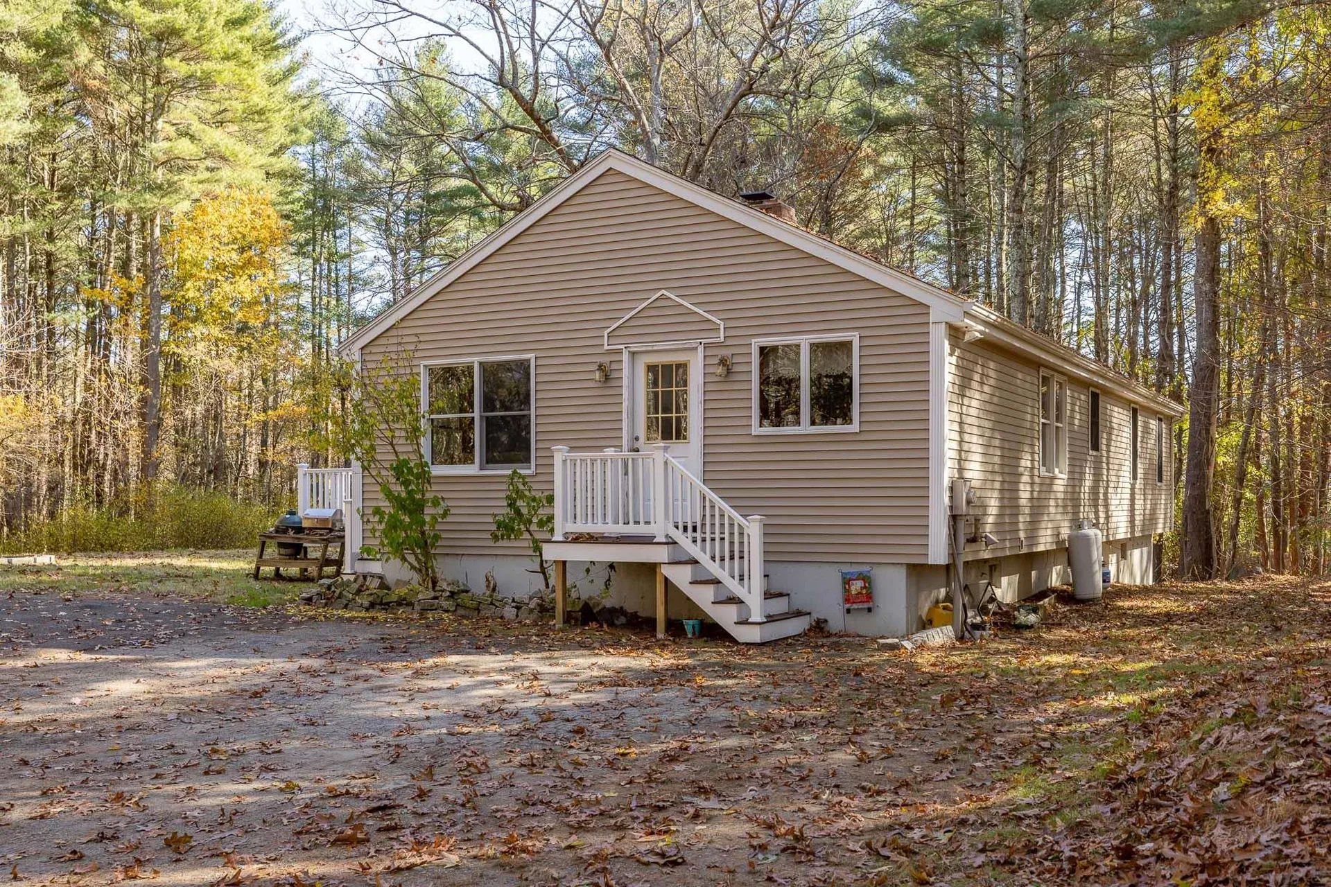 25 Walnut Avenue North Hampton NH 03862