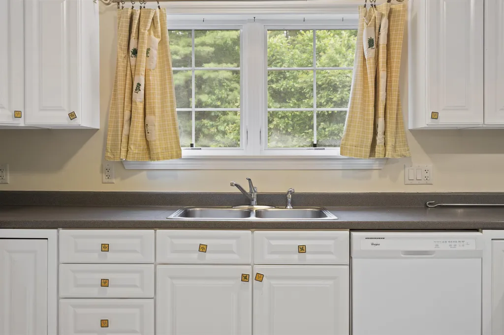 19 Autumn Lane Gilford NH 03249