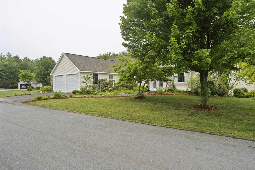 19 Autumn Lane Gilford NH 03249