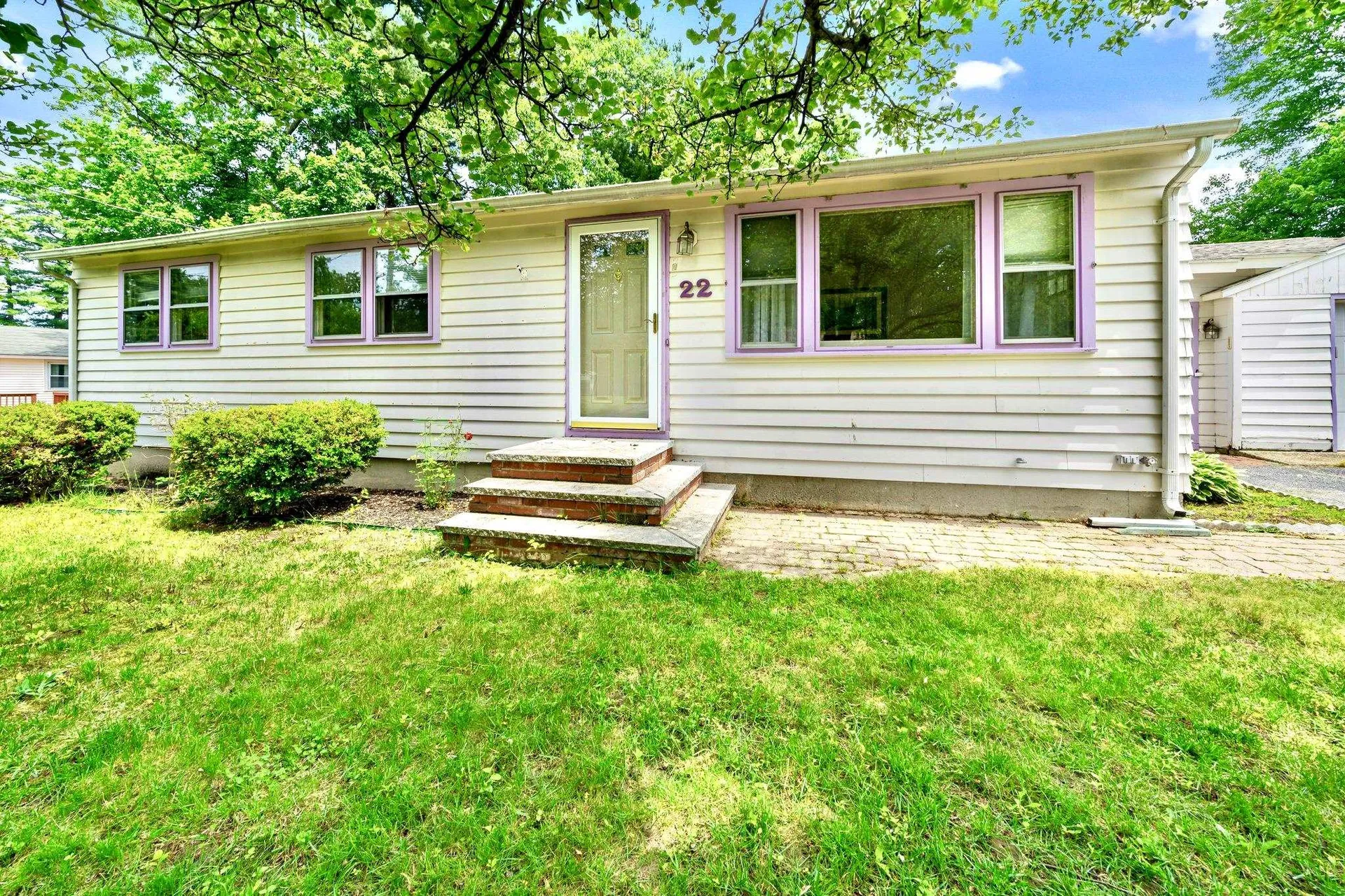 22 Westhill Drive Nashua NH 03062