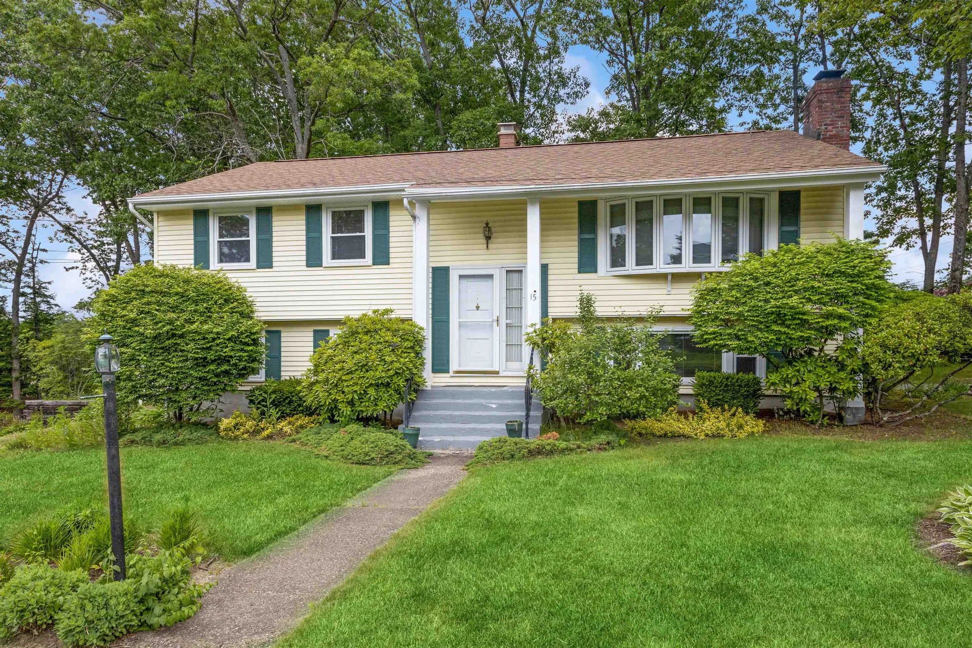 15 Beverly Drive Manchester NH 03104