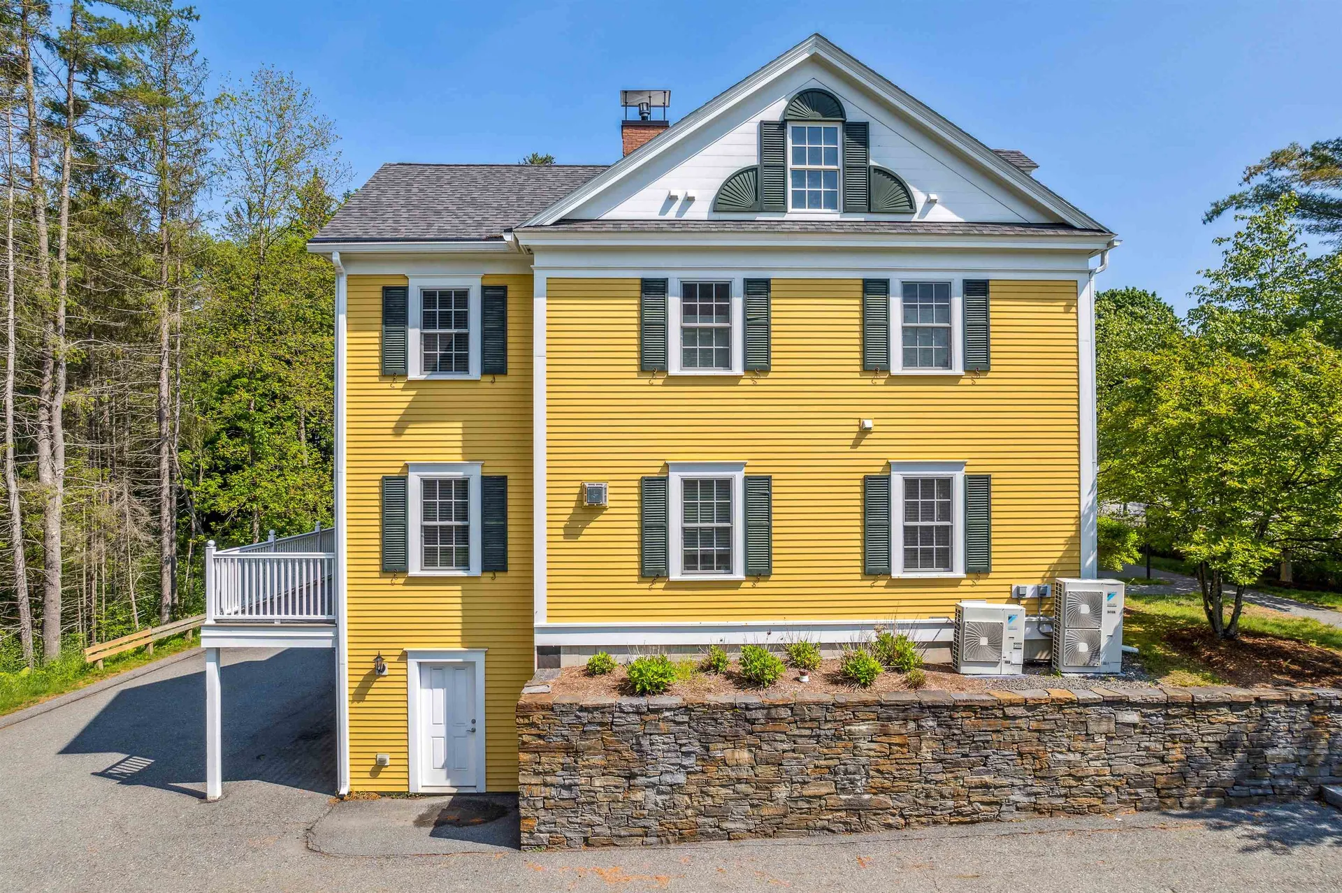 235 Main Street Norwich VT 05055