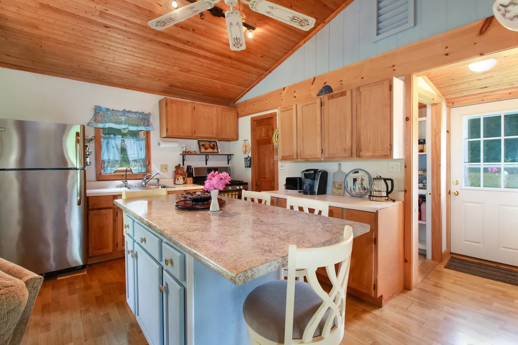 163 Holiday Point Road North Hero VT 05474