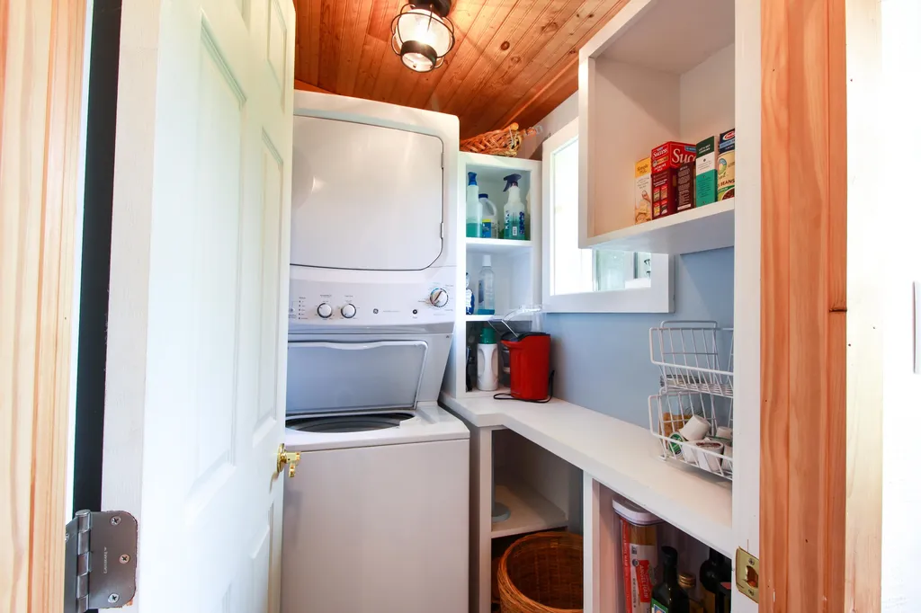 163 Holiday Point Road North Hero VT 05474