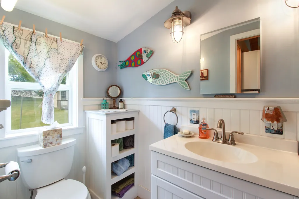 163 Holiday Point Road North Hero VT 05474