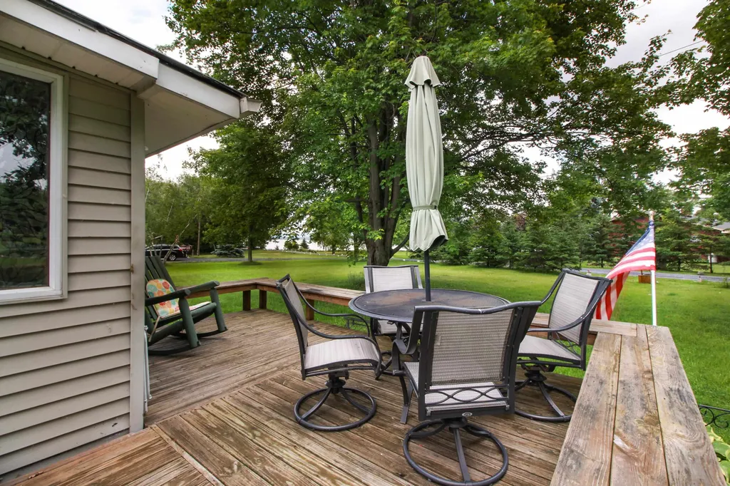 163 Holiday Point Road North Hero VT 05474