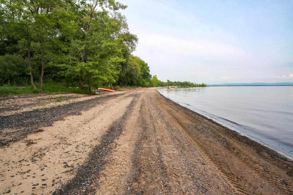 163 Holiday Point Road North Hero VT 05474