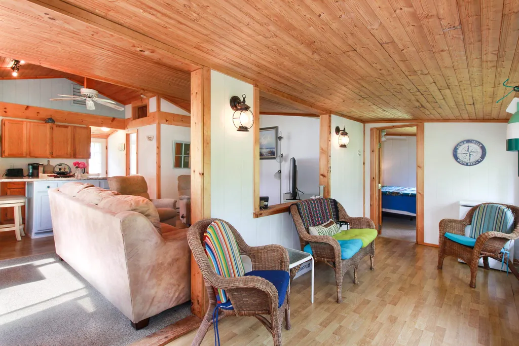 163 Holiday Point Road North Hero VT 05474