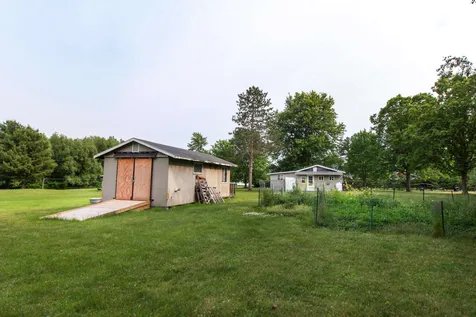 163 Holiday Point Road North Hero VT 05474