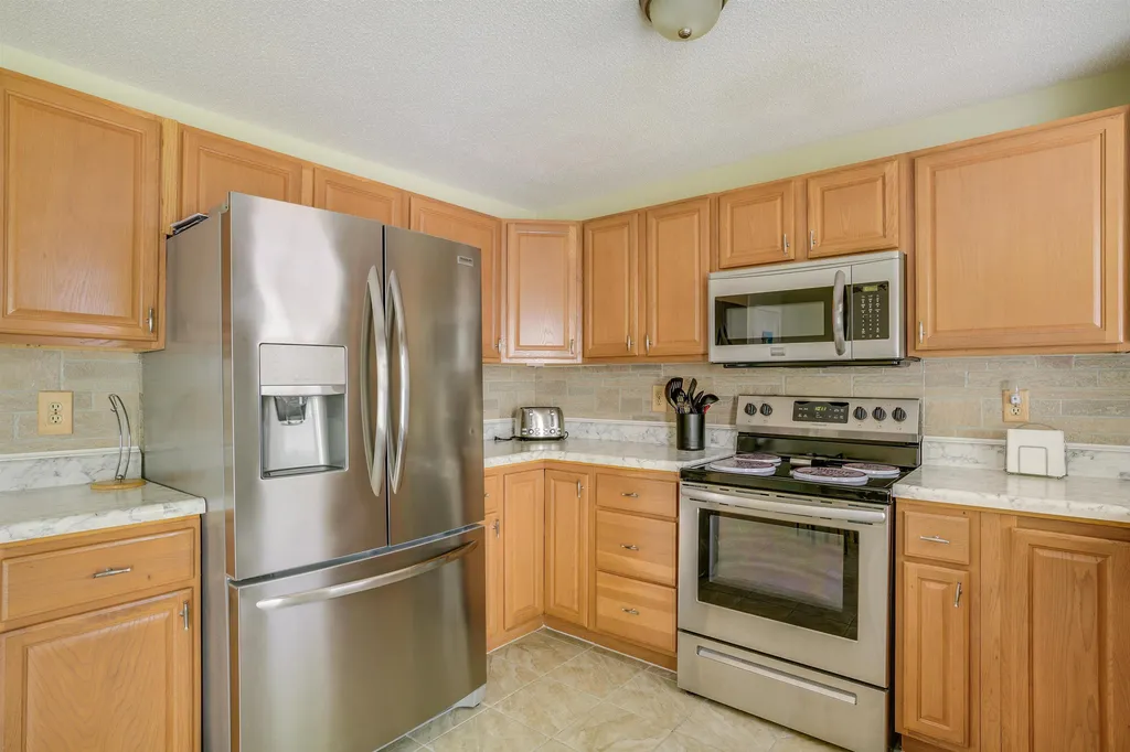 1035 S. Mammoth Road Manchester NH 03109
