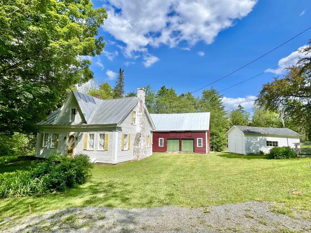 1593 Center Road Corinth VT 05039