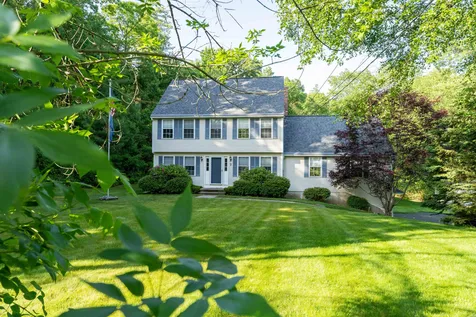 7 Williamine Drive Newton NH 03858