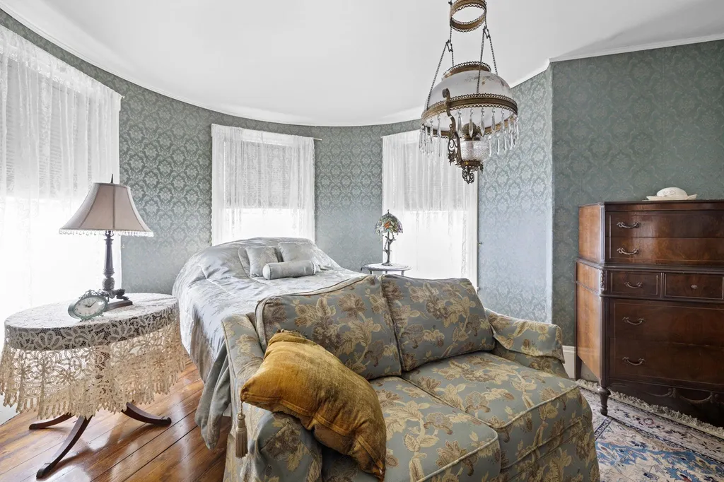 161 Wibird Street Portsmouth NH 03801