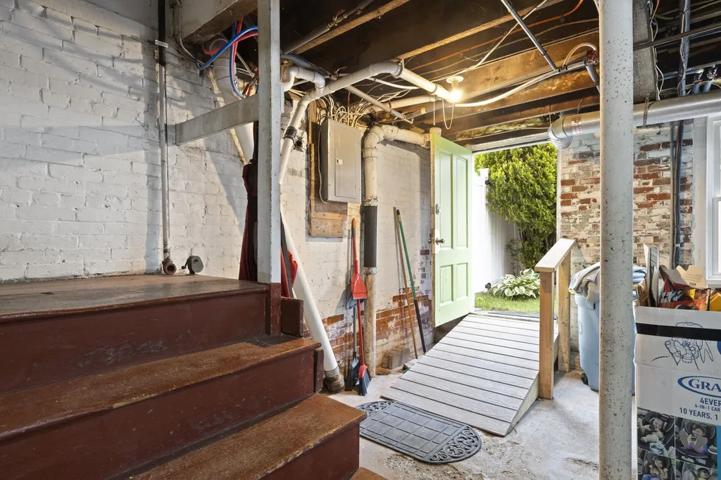 161 Wibird Street Portsmouth NH 03801