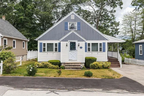 70 Dewey Street Manchester NH 03103