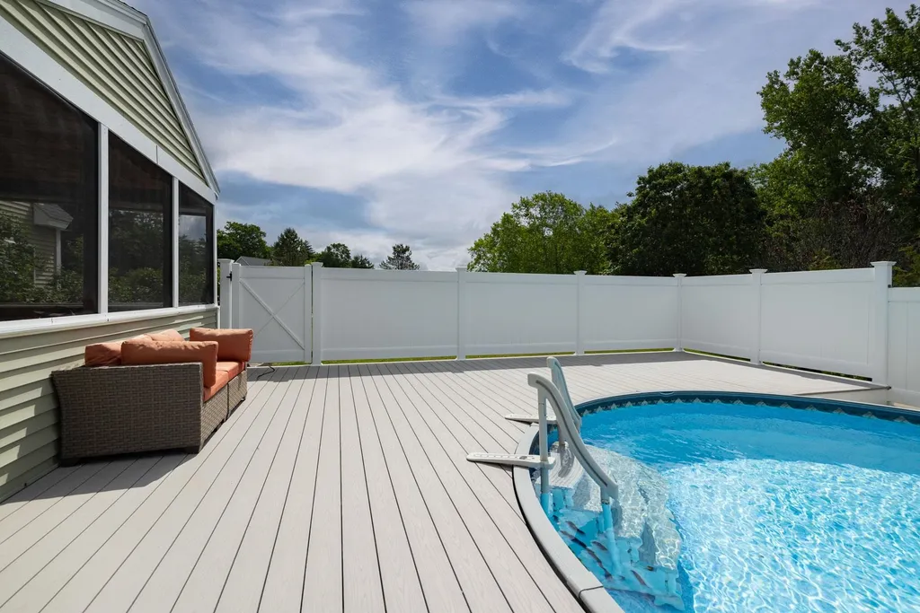 6 Hickory Pond Lane Stratham NH 03885