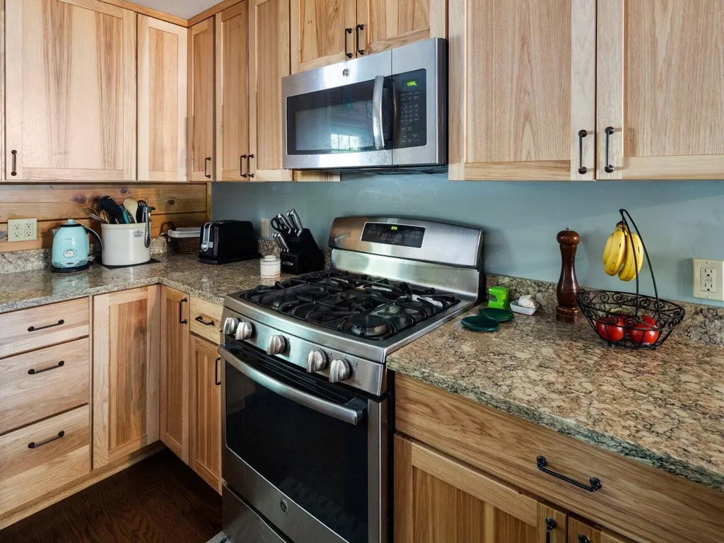 724 Delong Lane Shoreham VT 05770