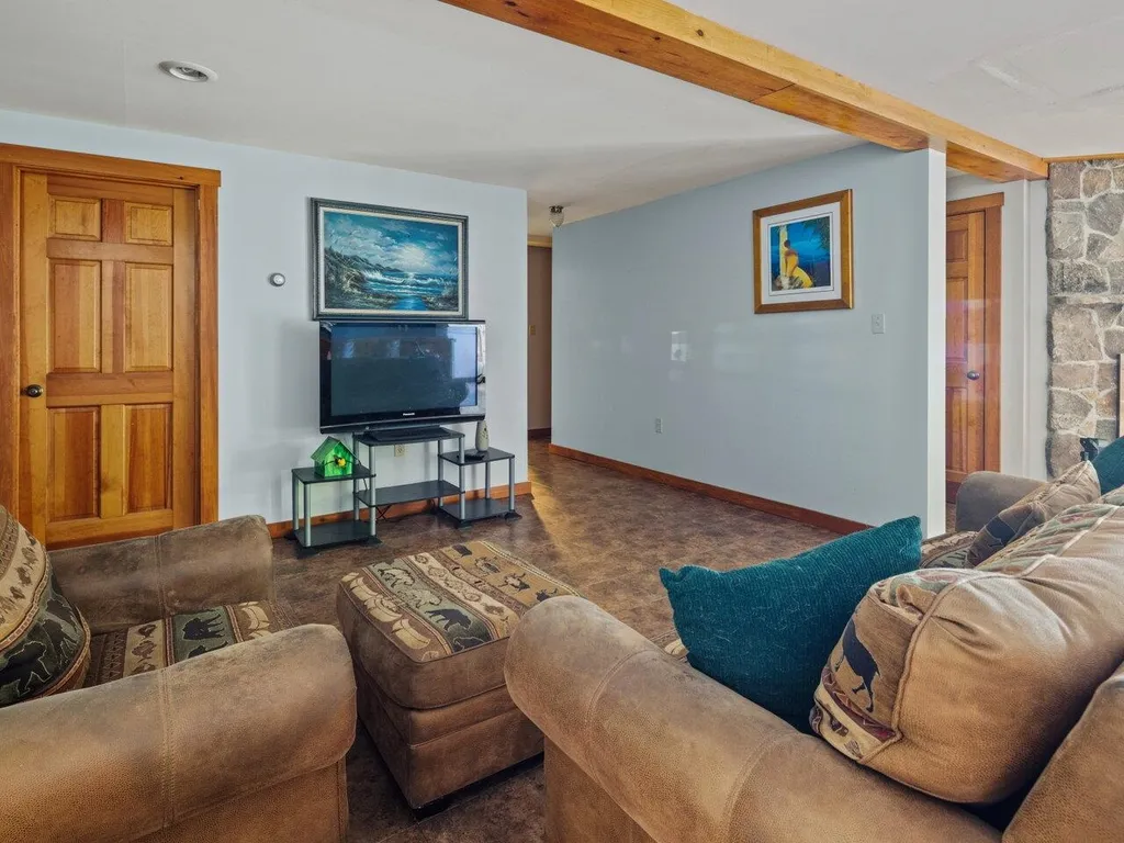 724 Delong Lane Shoreham VT 05770