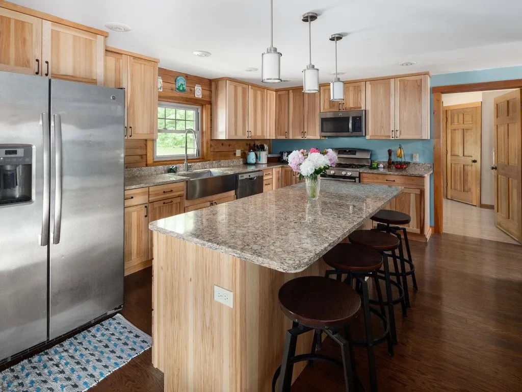 724 Delong Lane Shoreham VT 05770