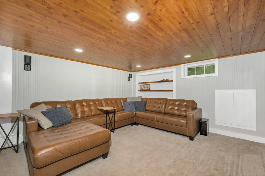 297 Post Road Greenland NH 03840