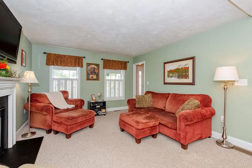78 Hickory Lane Somersworth NH 03878