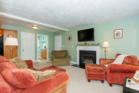 78 Hickory Lane Somersworth NH 03878