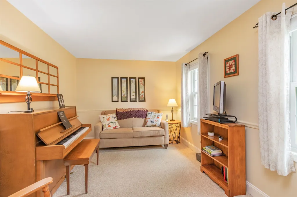 196 Liberty Lane Colchester VT 05446