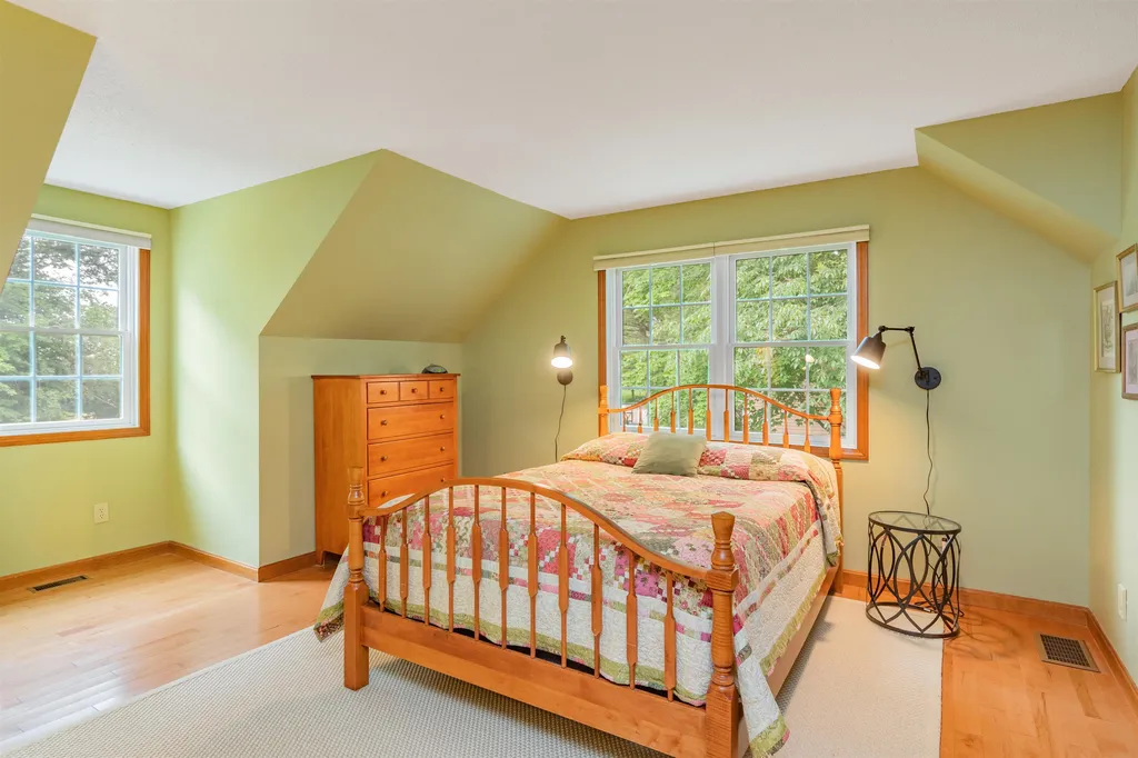 196 Liberty Lane Colchester VT 05446