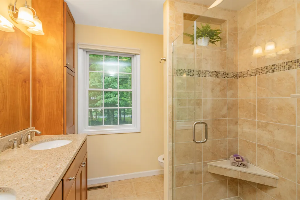 196 Liberty Lane Colchester VT 05446