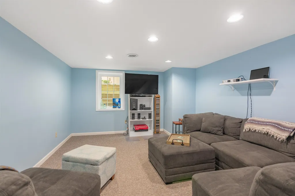 196 Liberty Lane Colchester VT 05446